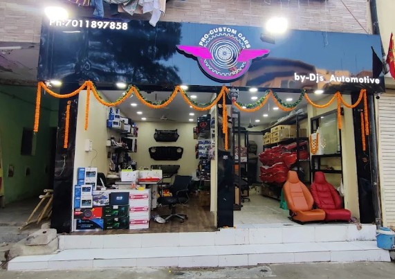 PRO-CUSTOM CARS 