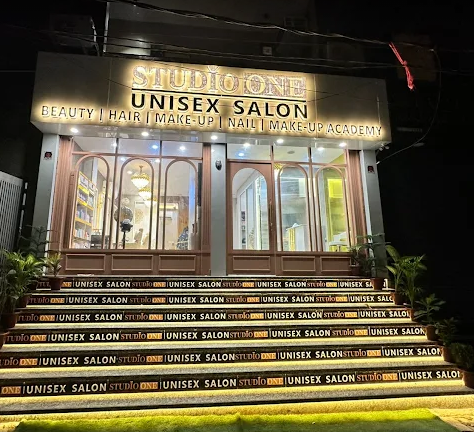 Studio One Unisex Salon 